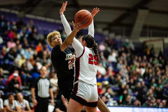 Clackamas Jesuit 6A Oregon girls basketball quarterfinal 2024 Naji Saker-17